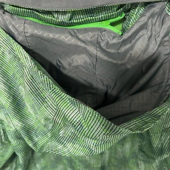 Columbia Green and Gray Jacket - Picture 6 of 7